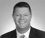 [MISSING IMAGE: ph_yannetienvre-bw.jpg]