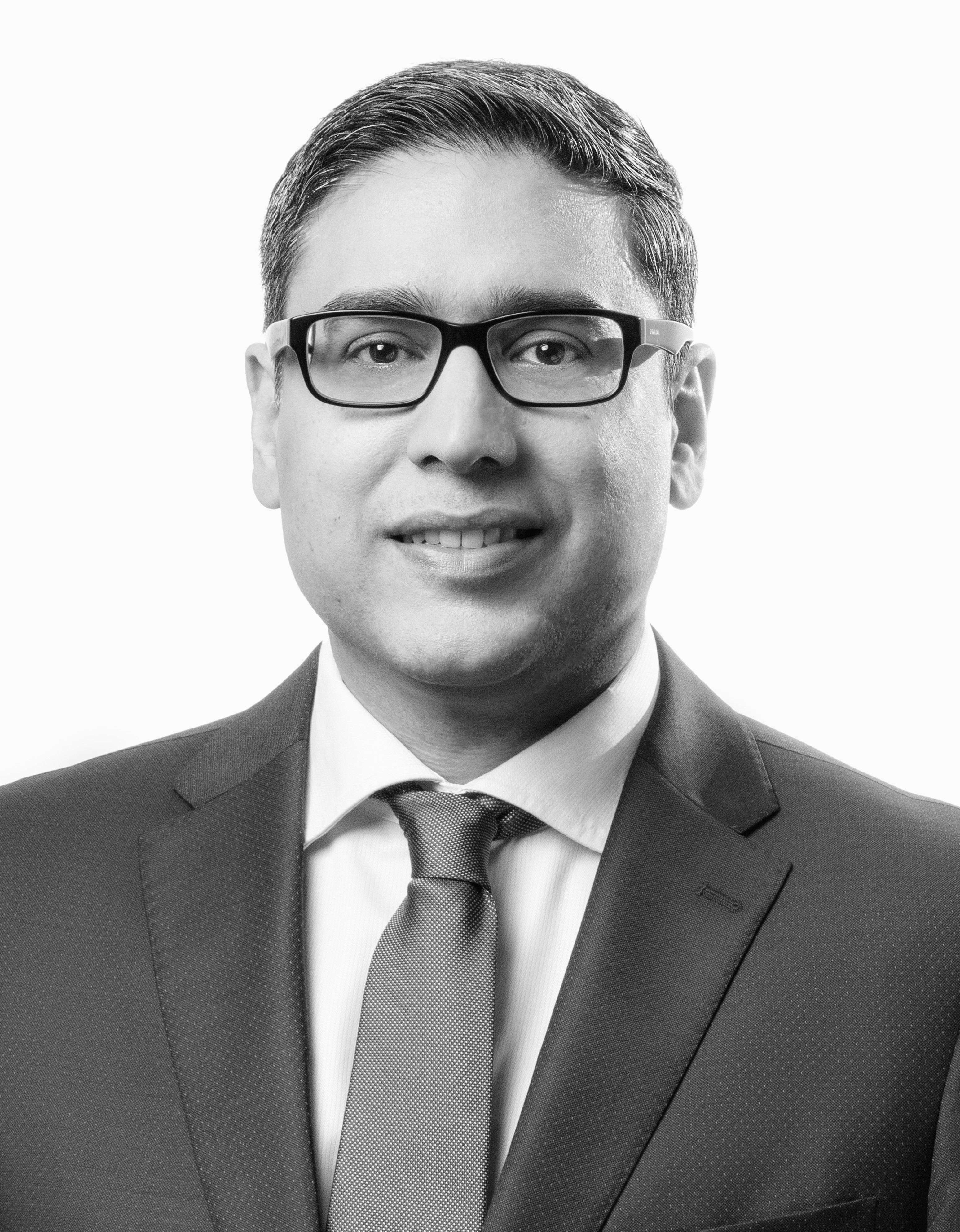 fmajeedheadshots-bwedit1x18.jpg